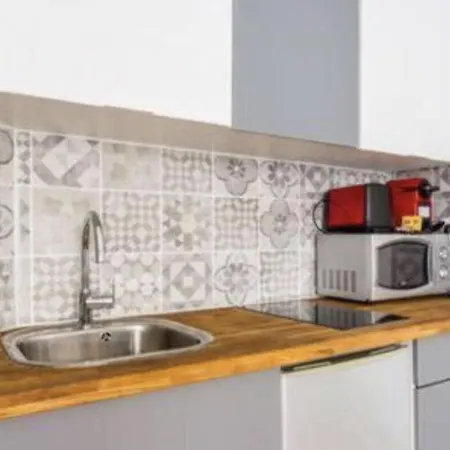 2 Cozy Pere Lachaise Nation アパート