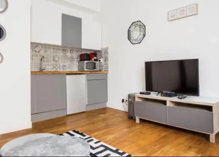 2 Cozy Pere Lachaise Nation Апартаменты Париж